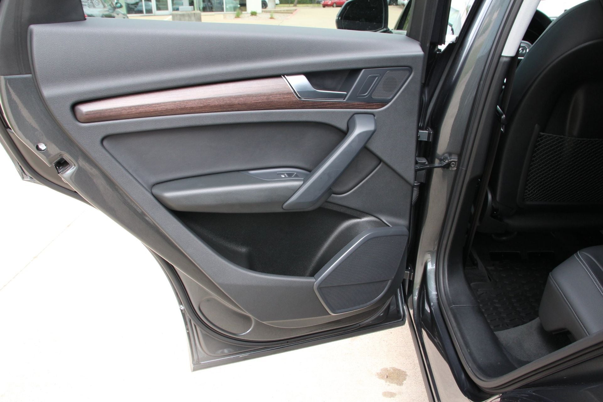 2023 Audi Q5 45 S line Premium quattro