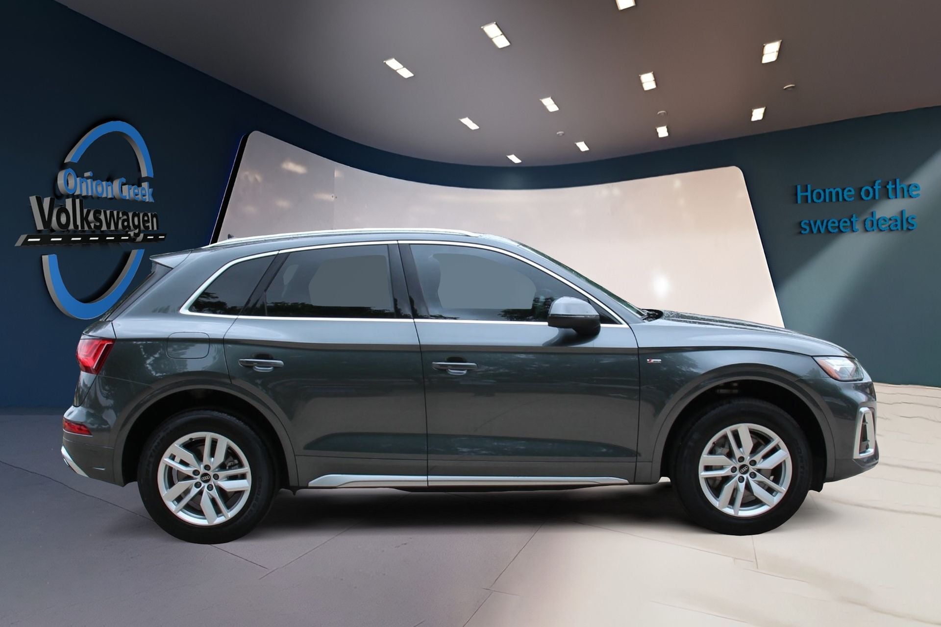 2023 Audi Q5 45 S line Premium quattro