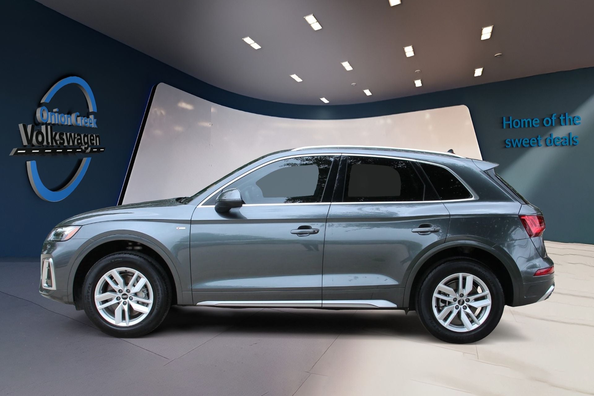 2023 Audi Q5 45 S line Premium quattro
