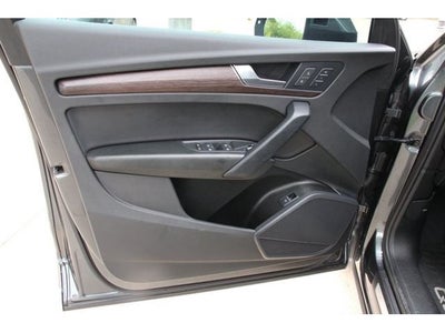 2023 Audi Q5 45 S line Premium quattro