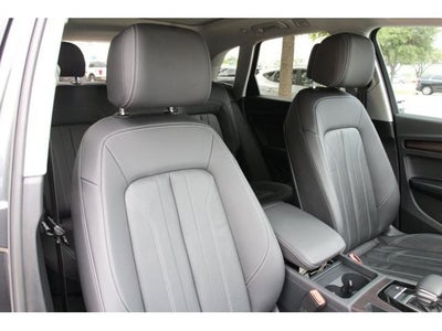 2023 Audi Q5 45 S line Premium quattro