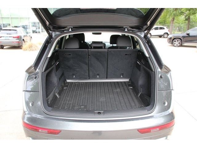 2023 Audi Q5 45 S line Premium quattro