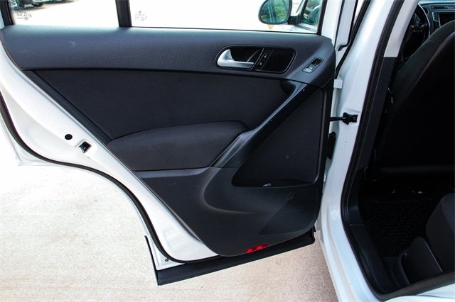 2018 Volkswagen Tiguan Limited 2.0T