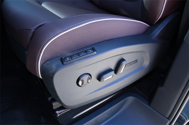 2025 Volkswagen ID. Buzz Pro S Plus