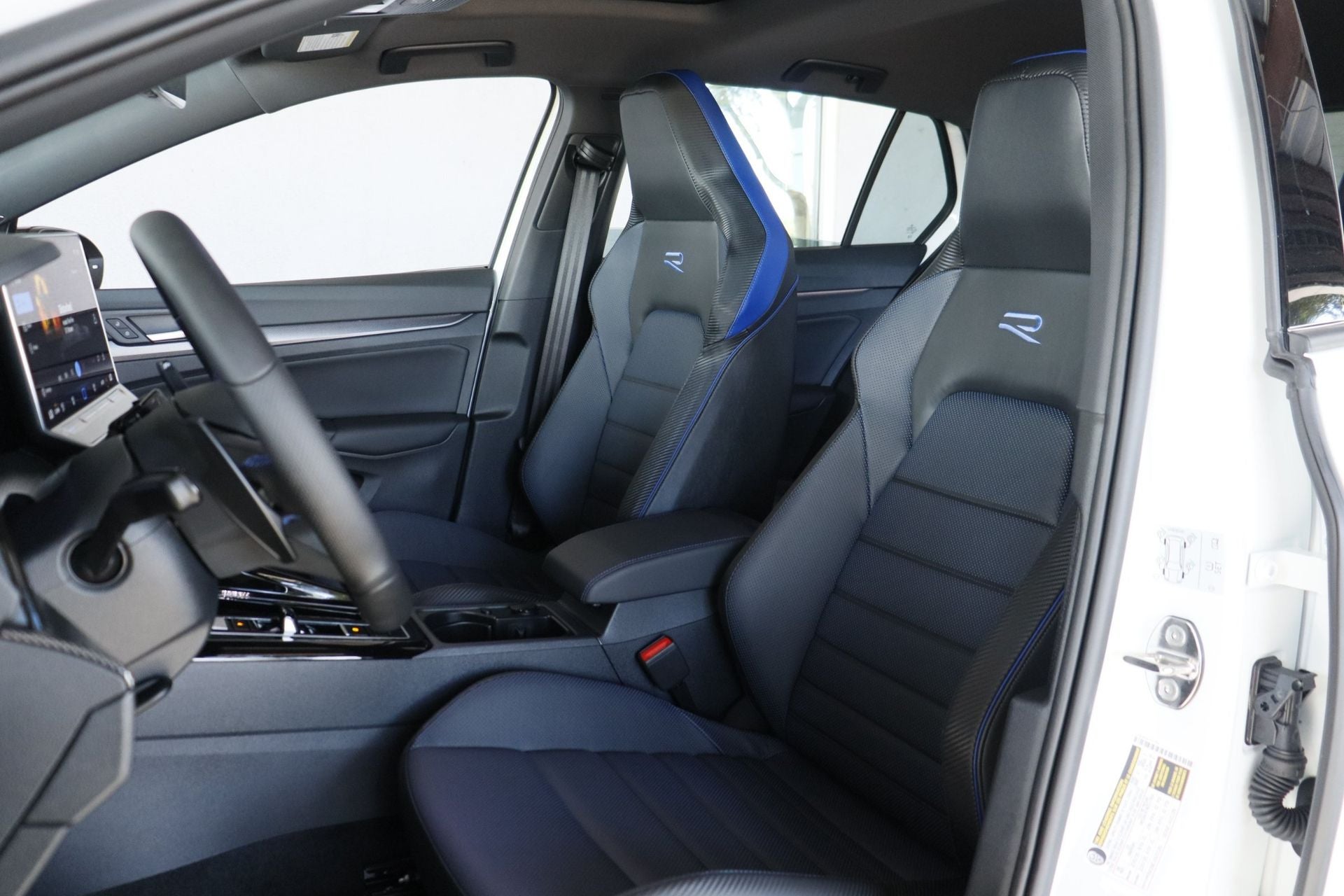 2026 Volkswagen Golf R 2.0T