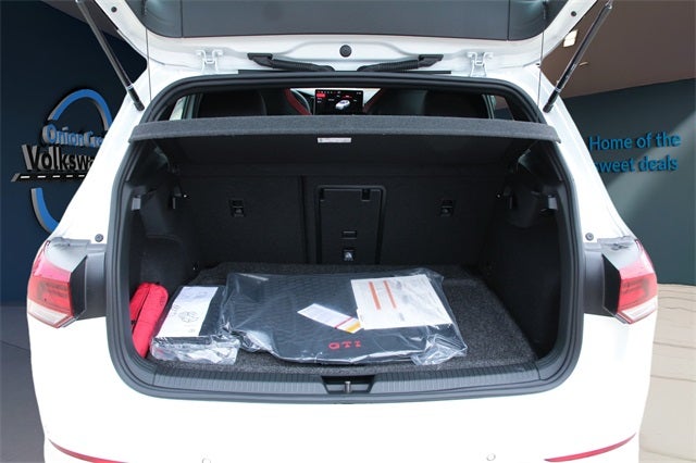 2026 Volkswagen Golf GTI 2.0T SE