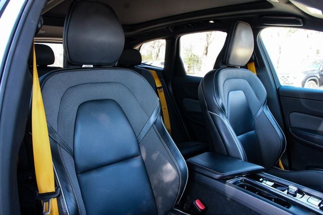 2022 Volvo XC60 Recharge Plug-In Hybrid T8 Polestar