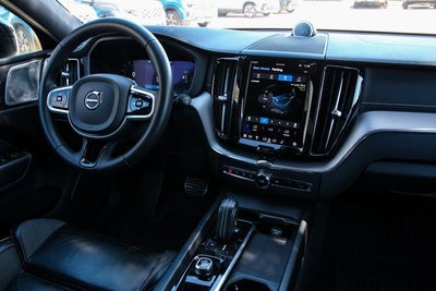 2022 Volvo XC60 Recharge Plug-In Hybrid T8 Polestar