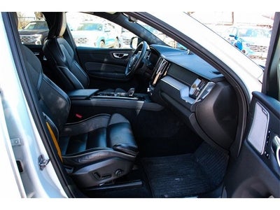 2022 Volvo XC60 Recharge Plug-In Hybrid T8 Polestar