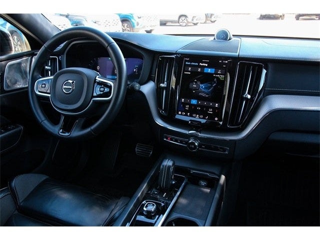 2022 Volvo XC60 Recharge Plug-In Hybrid T8 Polestar