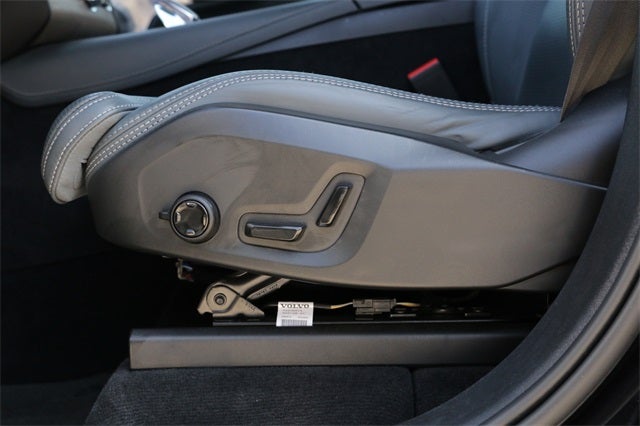 2024 Volvo XC90 Recharge Plug-In Hybrid Ultimate