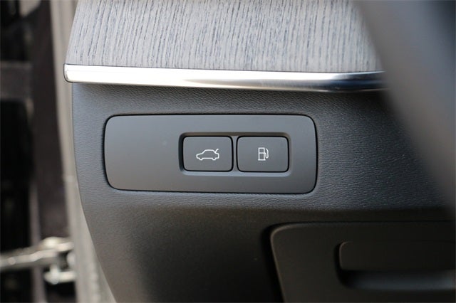 2024 Volvo XC90 Recharge Plug-In Hybrid Ultimate