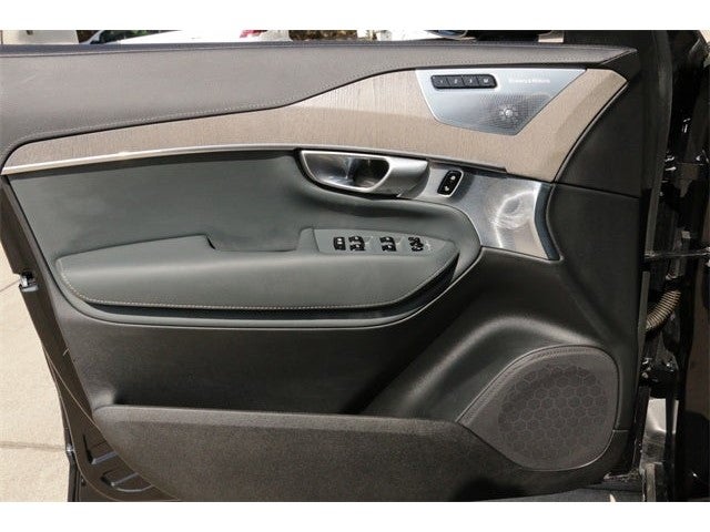 2024 Volvo XC90 Recharge Plug-In Hybrid Ultimate