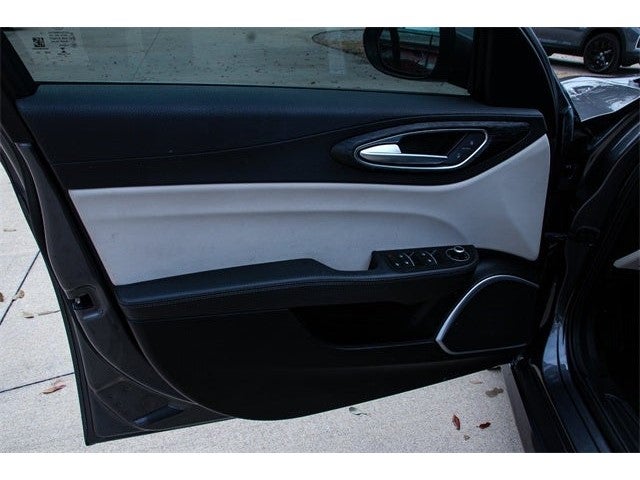 2021 Alfa Romeo Giulia Sprint