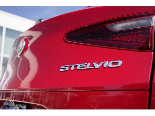 2023 Alfa Romeo Stelvio Veloce