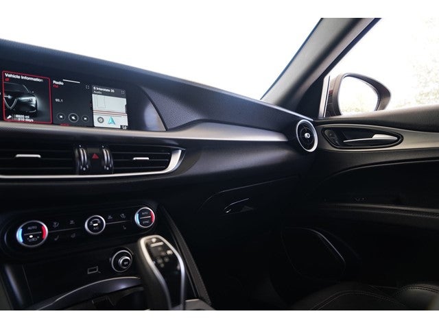 2023 Alfa Romeo Stelvio Veloce