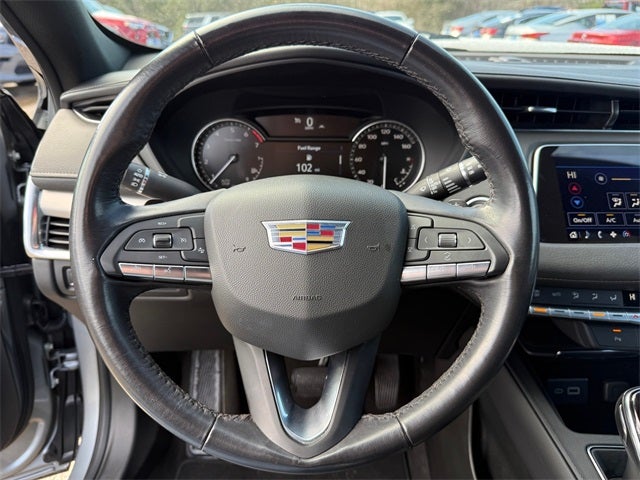 2023 Cadillac XT4 Premium Luxury