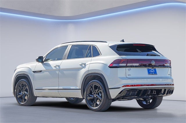 2026 Volkswagen Atlas Cross Sport 2.0T SEL R-Line Black