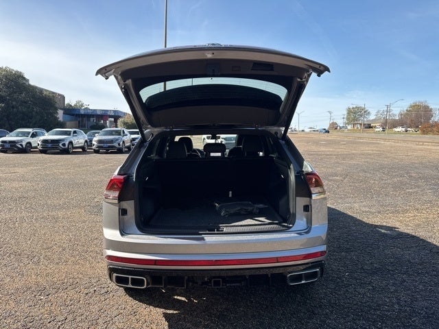 2024 Volkswagen Atlas Cross Sport 2.0T SEL R-Line