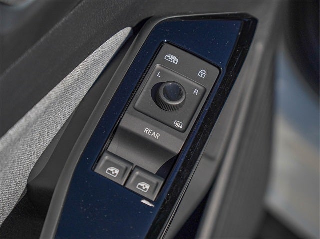 2025 Volkswagen ID.4 Pro