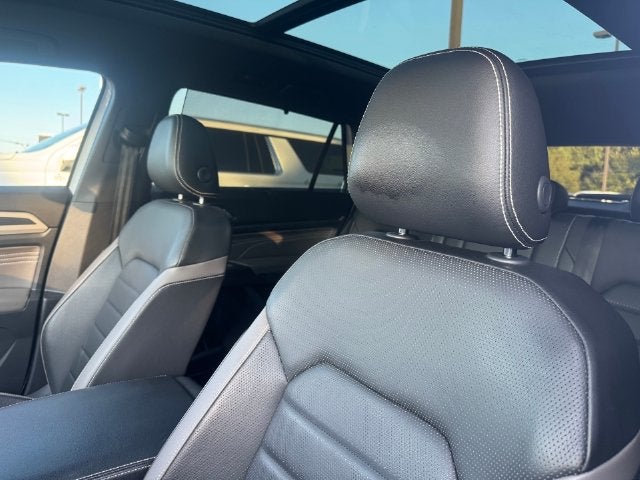 2022 Volkswagen Atlas Cross Sport 3.6L V6 SEL Premium R-Line
