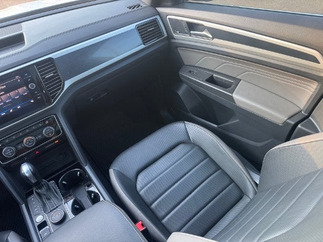 2022 Volkswagen Atlas Cross Sport 3.6L V6 SEL Premium R-Line
