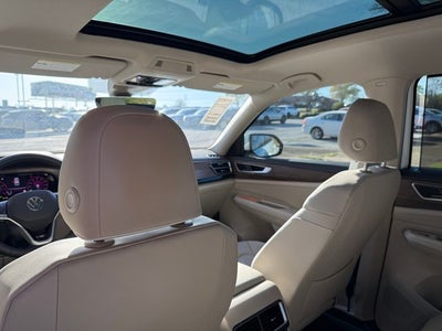 2026 Volkswagen Atlas 2.0T SEL Premium R-Line