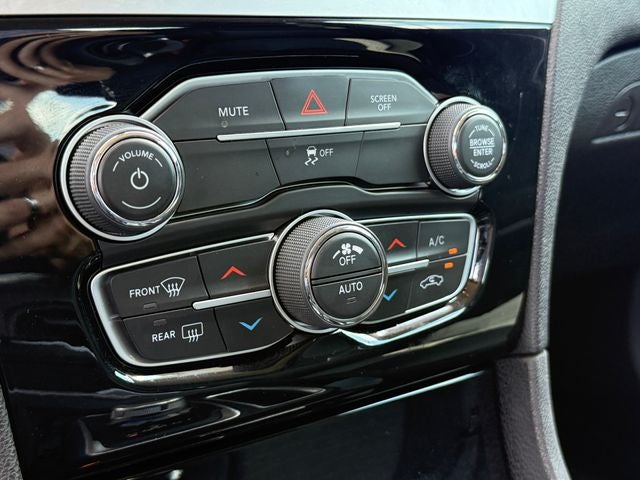 2023 Chrysler 300 Touring