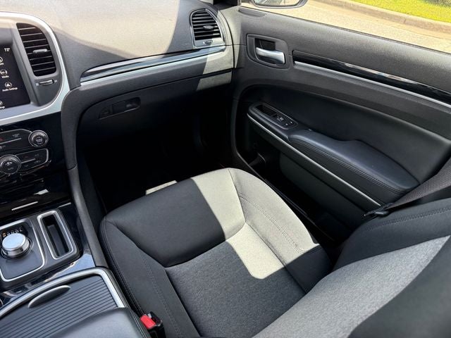 2023 Chrysler 300 Touring