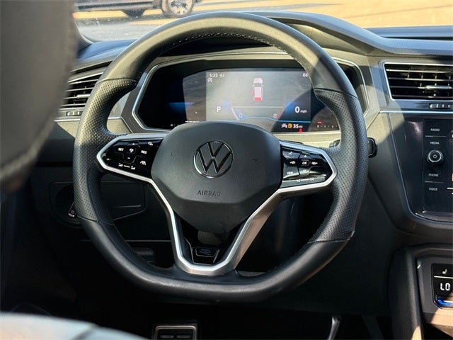 2022 Volkswagen Tiguan 2.0T SE R-Line Black