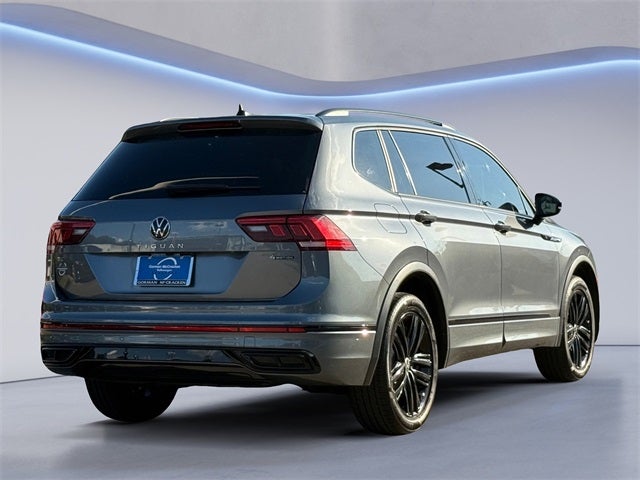 2022 Volkswagen Tiguan 2.0T SE R-Line Black