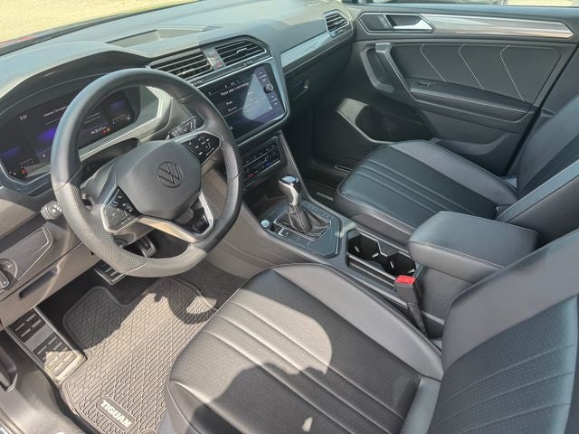 2022 Volkswagen Tiguan 2.0T SE R-Line Black
