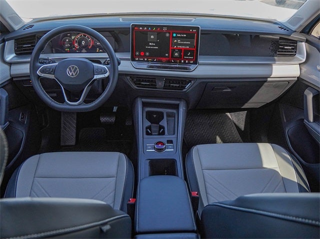 2025 Volkswagen Tiguan 2.0T SE