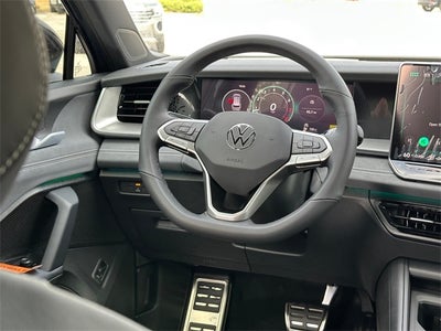 2026 Volkswagen Tiguan 2.0T SE R-Line Black