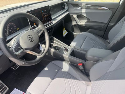 2026 Volkswagen Tiguan 2.0T SE R-Line Black