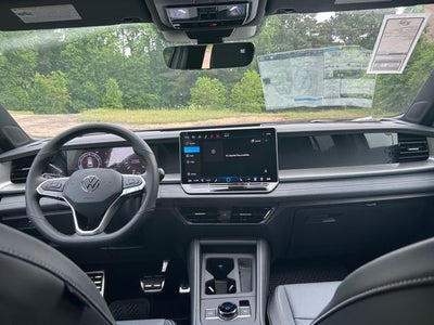 2026 Volkswagen Tiguan 2.0T SE R-Line Black