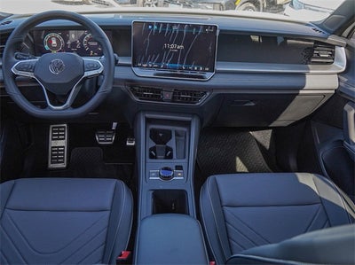 2026 Volkswagen Tiguan 2.0T SE R-Line Black