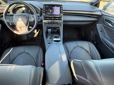 2021 Toyota Avalon Hybrid Limited