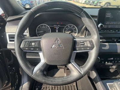 2022 Mitsubishi Outlander Black Edition