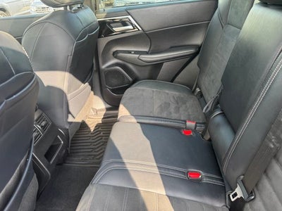 2022 Mitsubishi Outlander Black Edition