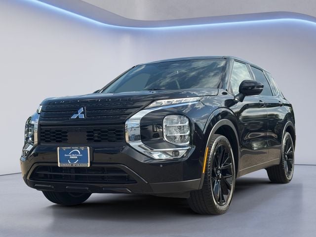 2022 Mitsubishi Outlander Black Edition