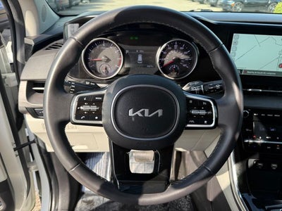 2024 Kia Carnival EX