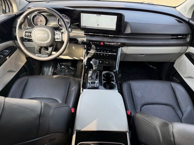 2024 Kia Carnival EX