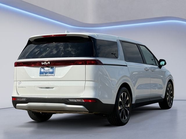 2024 Kia Carnival EX