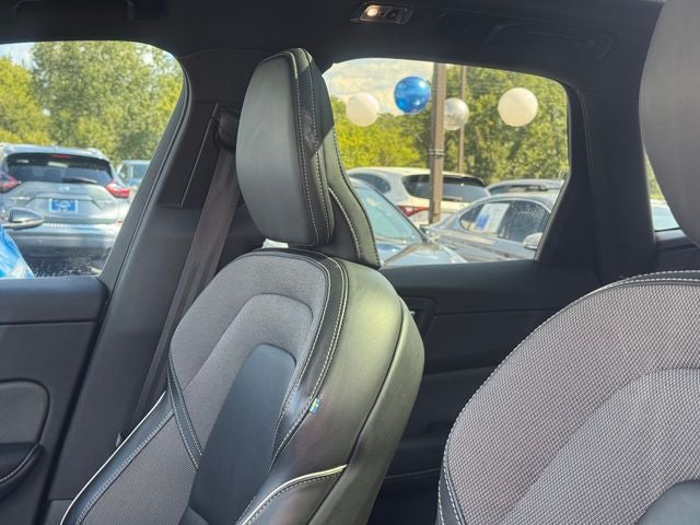 2021 Volvo XC60 T5 R-Design