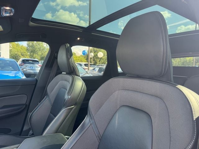 2021 Volvo XC60 T5 R-Design