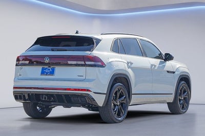2026 Volkswagen Atlas Cross Sport 2.0T SEL R-Line Black