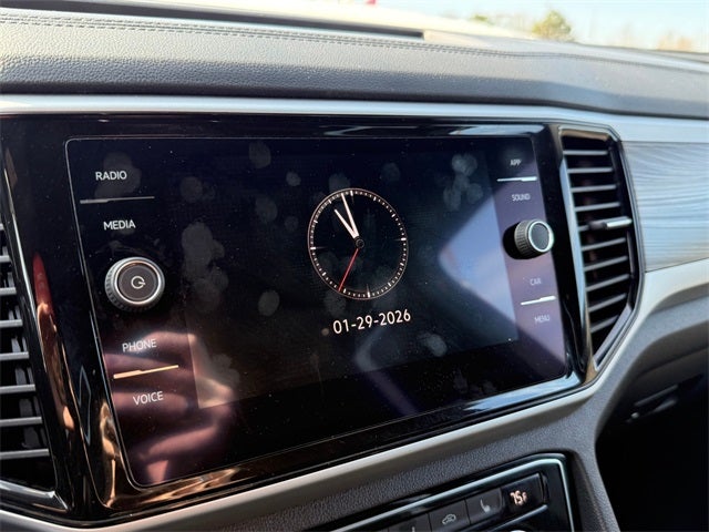 2022 Volkswagen Atlas Cross Sport 2.0T SE w/Technology