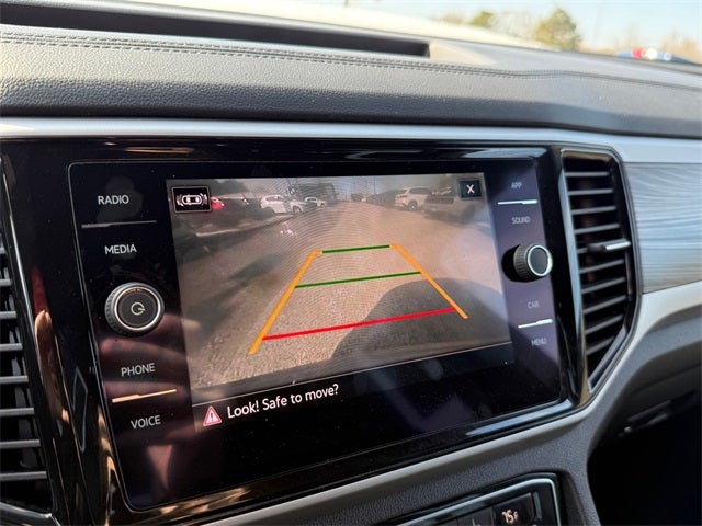 2022 Volkswagen Atlas Cross Sport 2.0T SE w/Technology