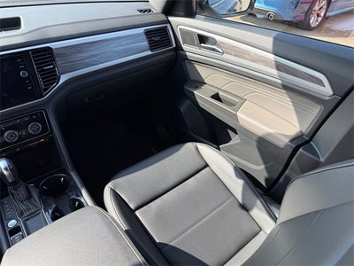 2022 Volkswagen Atlas Cross Sport 2.0T SE w/Technology